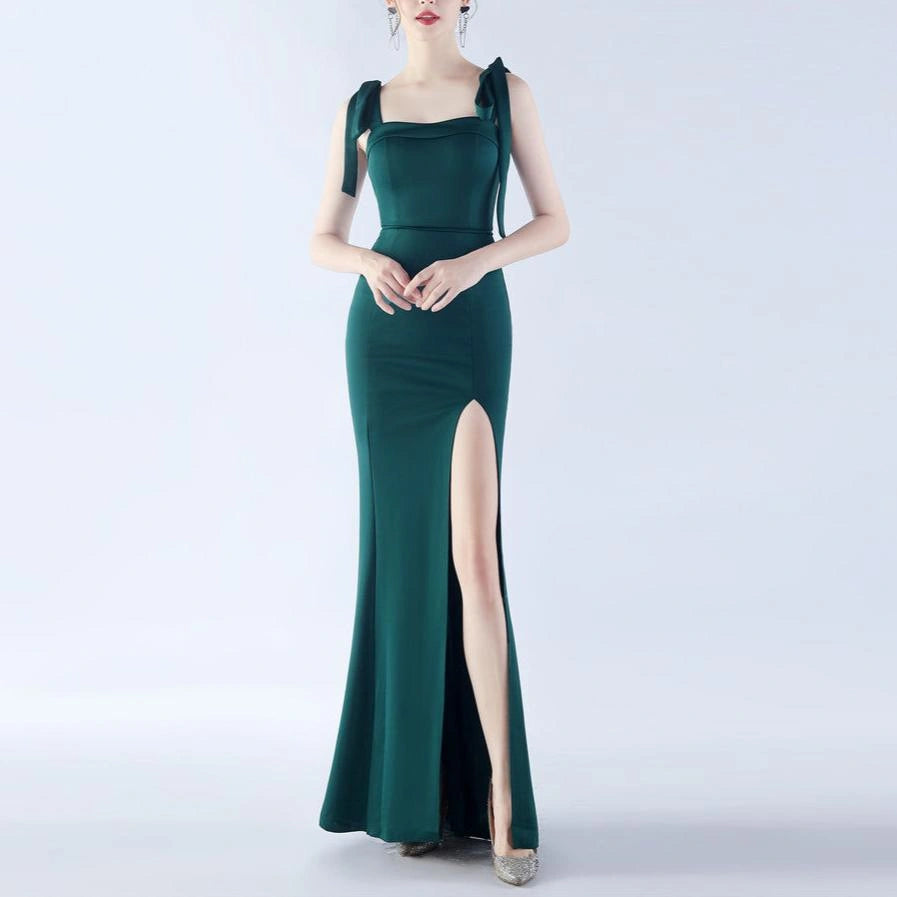 {{ product_title }} – Exklusive Damenmode für besondere Anlässe | HotFashionista.de