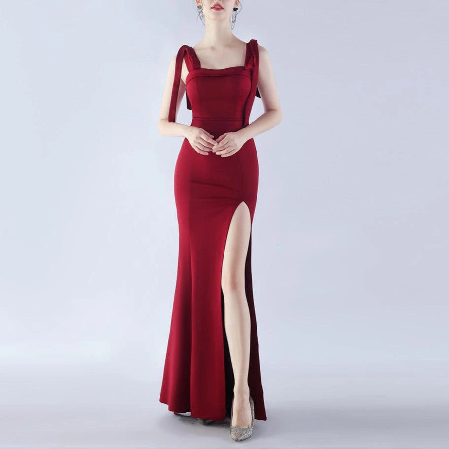 {{ product_title }} – Exklusive Damenmode für besondere Anlässe | HotFashionista.de