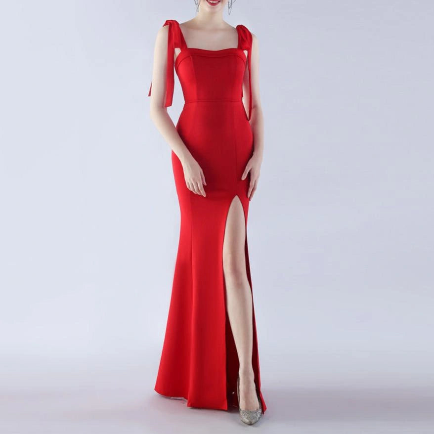 {{ product_title }} – Exklusive Damenmode für besondere Anlässe | HotFashionista.de