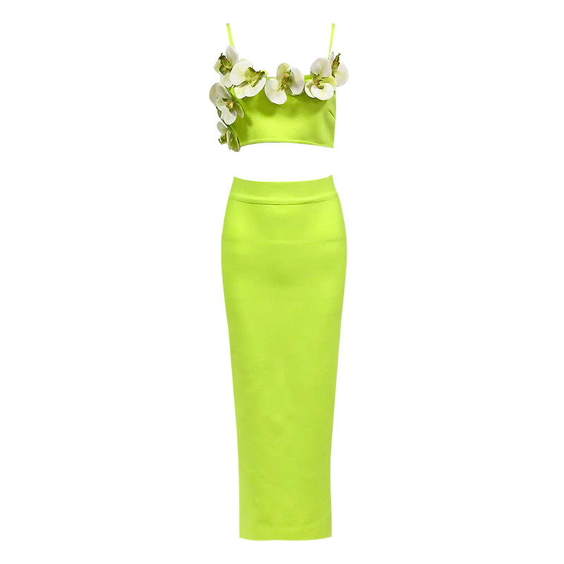 Produktbild von Elegantes Bandage-Maxikleid mit Diamanten – Bodenlang & Quadratkragen in xs, erhältlich bei Hot Fashionista