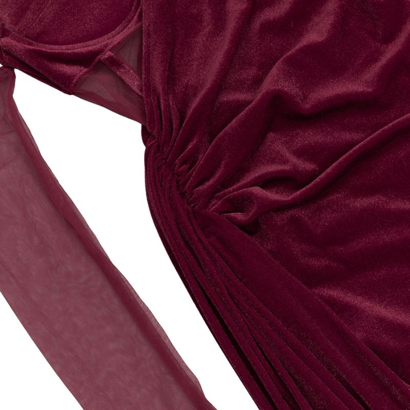 Elegantes Bandage-Maxikleid mit Diamanten – Bodenlang & Quadratkragen