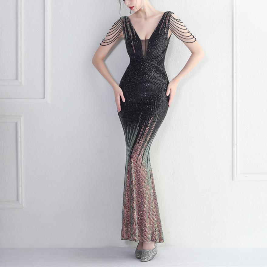 {{ product_title }} – Exklusive Damenmode für besondere Anlässe | HotFashionista.de