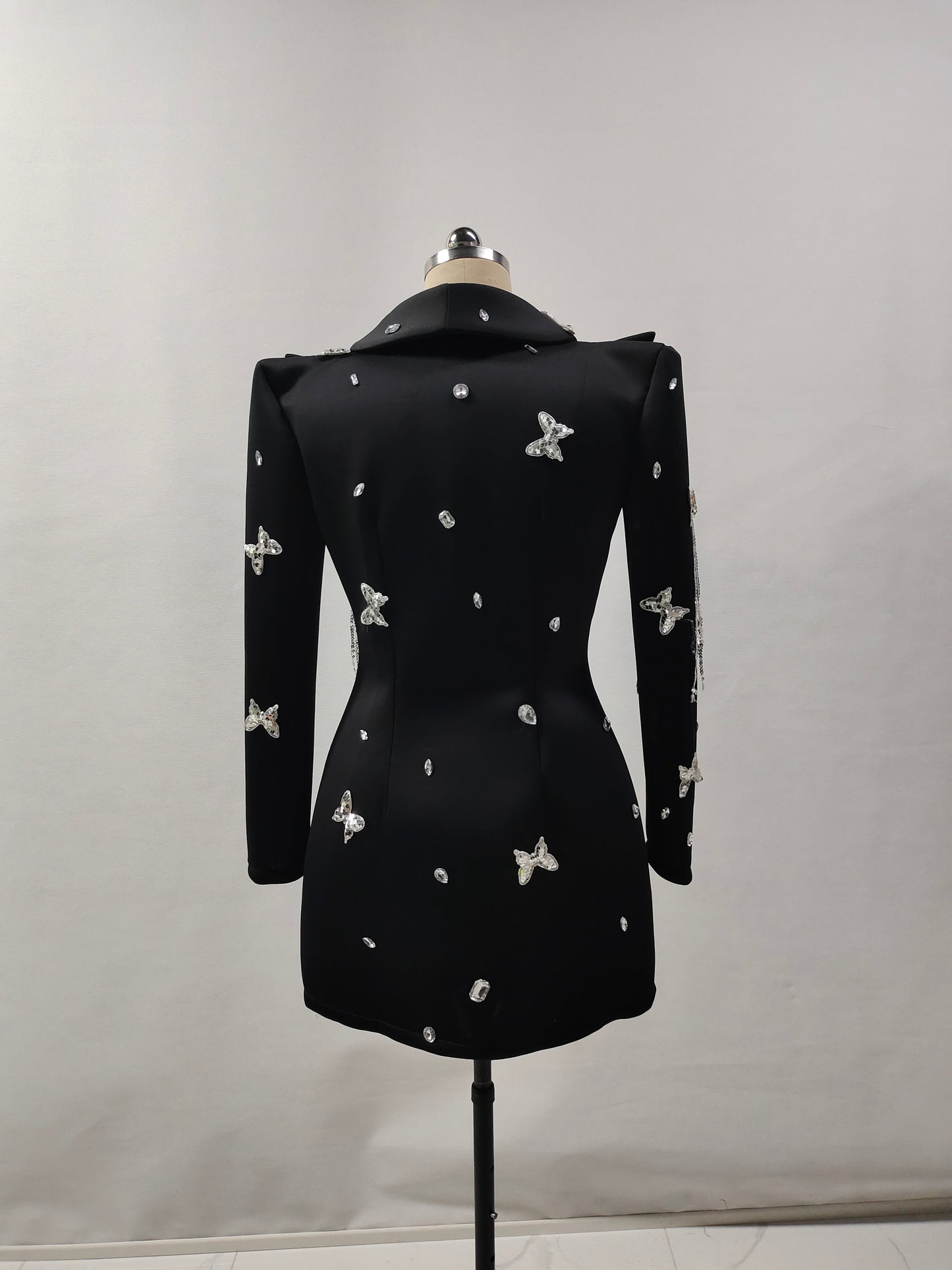 Elegantes Bandage-Maxikleid mit Diamanten – Bodenlang & Quadratkragen