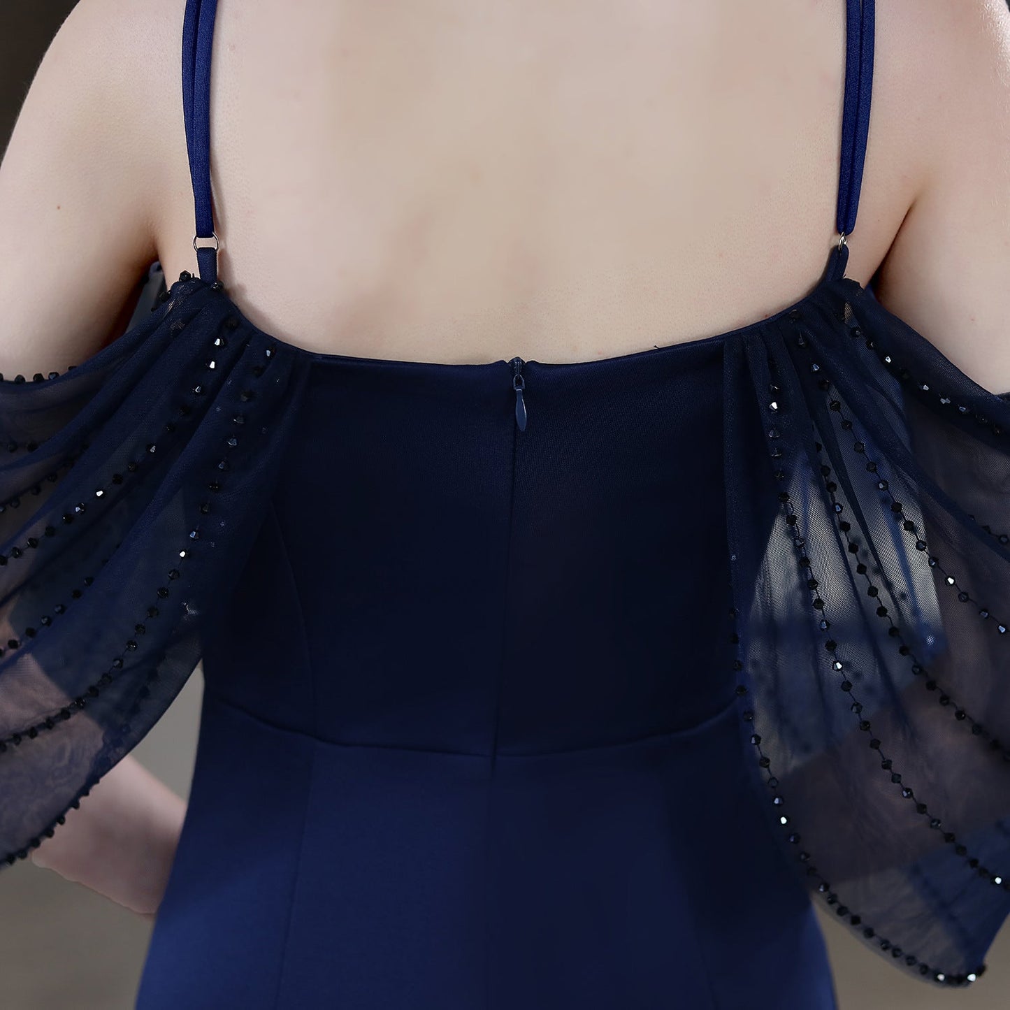 Elegantes Bandage-Maxikleid mit Diamanten – Bodenlang & Quadratkragen