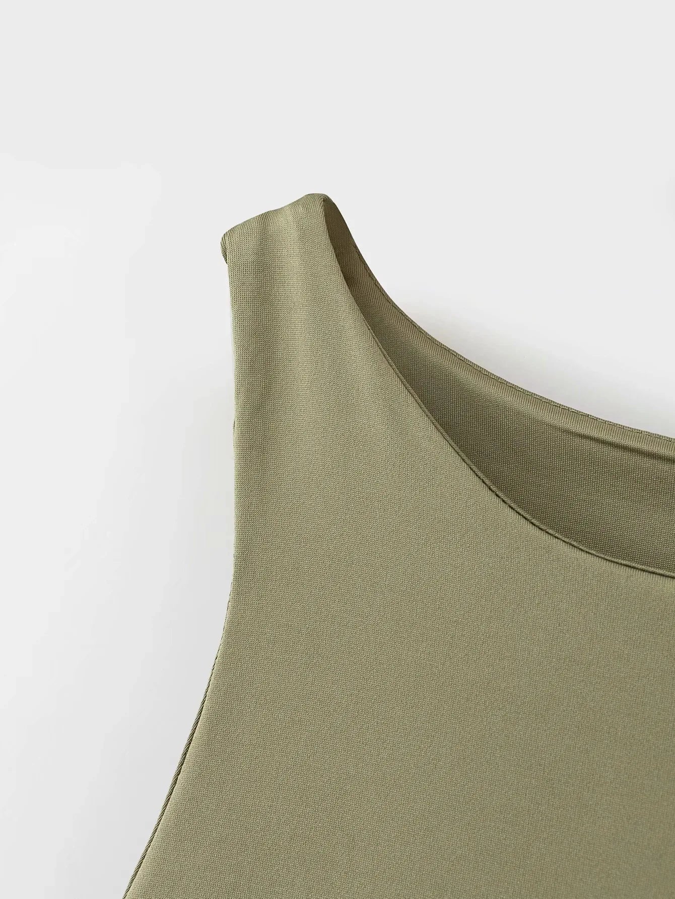 Elegantes Bandage-Maxikleid mit Diamanten – Bodenlang & Quadratkragen