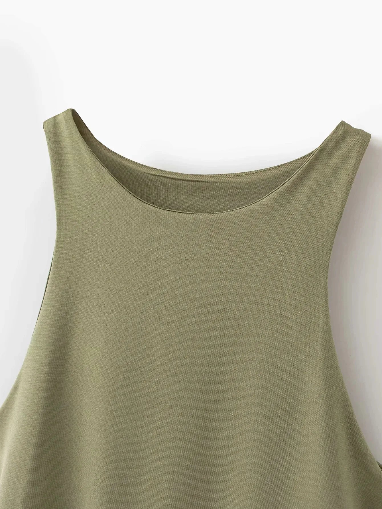 Elegantes Bandage-Maxikleid mit Diamanten – Bodenlang & Quadratkragen