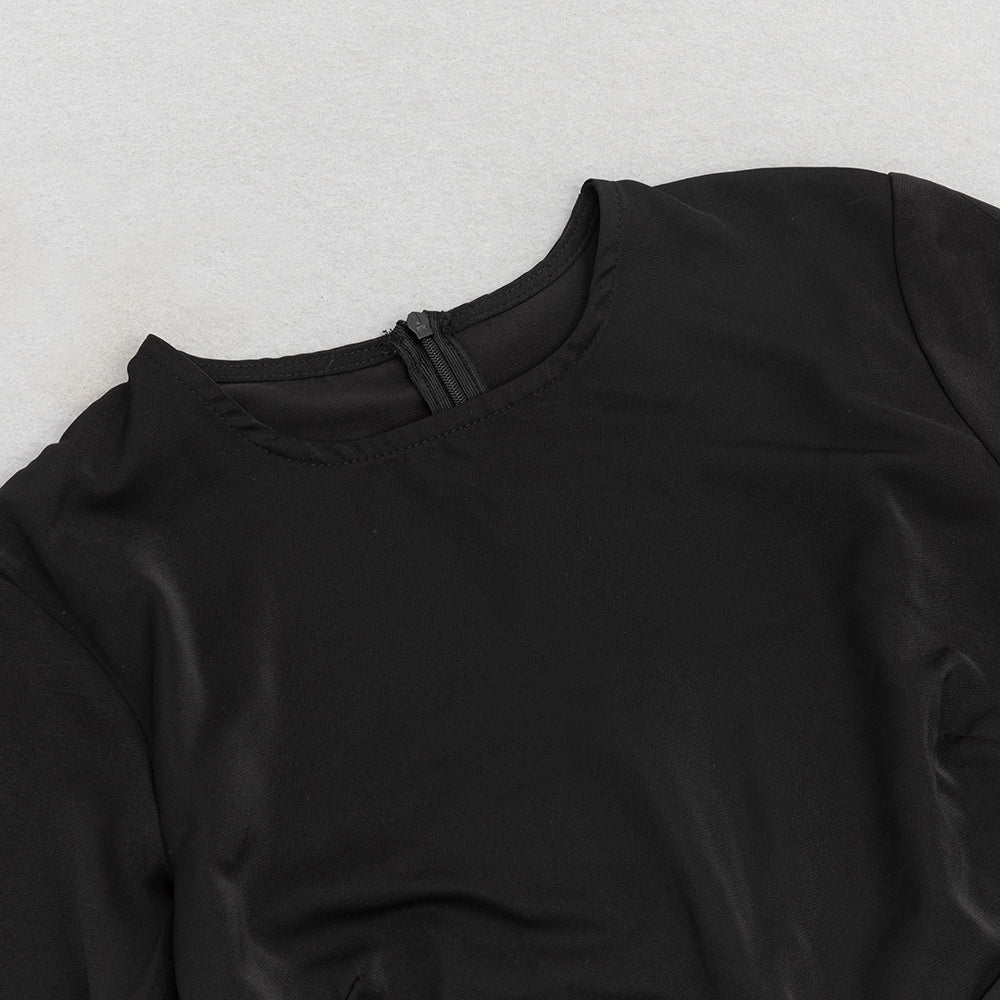 {{ product_title }} – Exklusive Damenmode für besondere Anlässe | HotFashionista.de