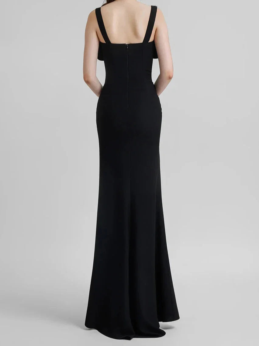 Elegantes Bandage-Maxikleid mit Diamanten – Bodenlang & Quadratkragen