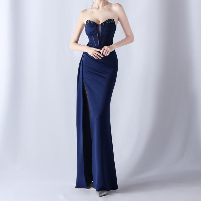 Elegantes Bandage-Maxikleid mit Diamanten – Bodenlang & Quadratkragen