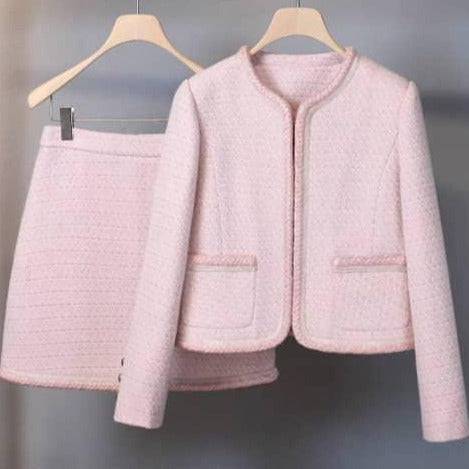 {{ product_title }} – Exklusive Damenmode für besondere Anlässe | HotFashionista.de