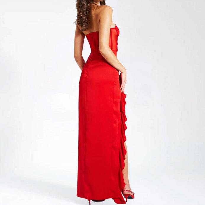 {{ product_title }} – Exklusive Damenmode für besondere Anlässe | HotFashionista.de