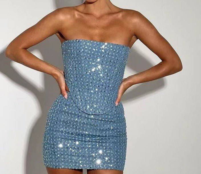 {{ product_title }} – Exklusive Damenmode für besondere Anlässe | HotFashionista.de