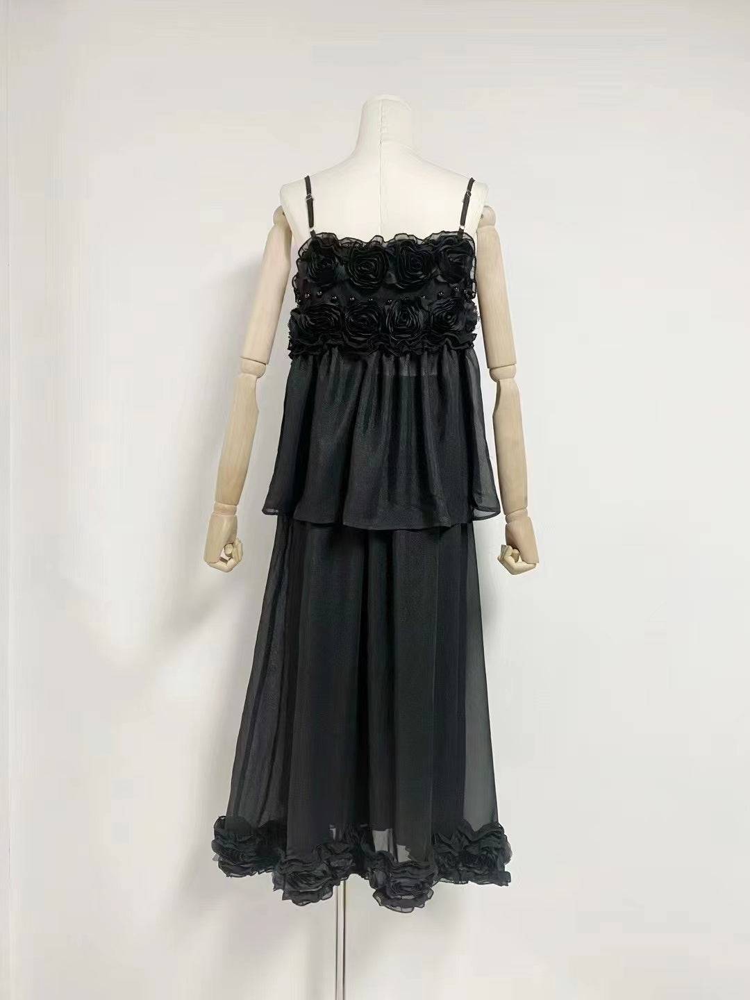 Elegantes Bandage-Maxikleid mit Diamanten – Bodenlang & Quadratkragen