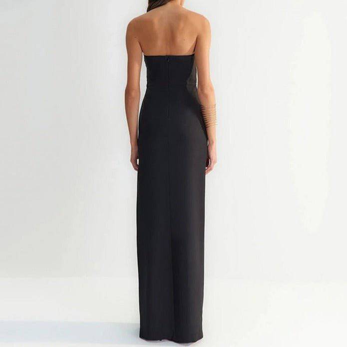 {{ product_title }} – Exklusive Damenmode für besondere Anlässe | HotFashionista.de