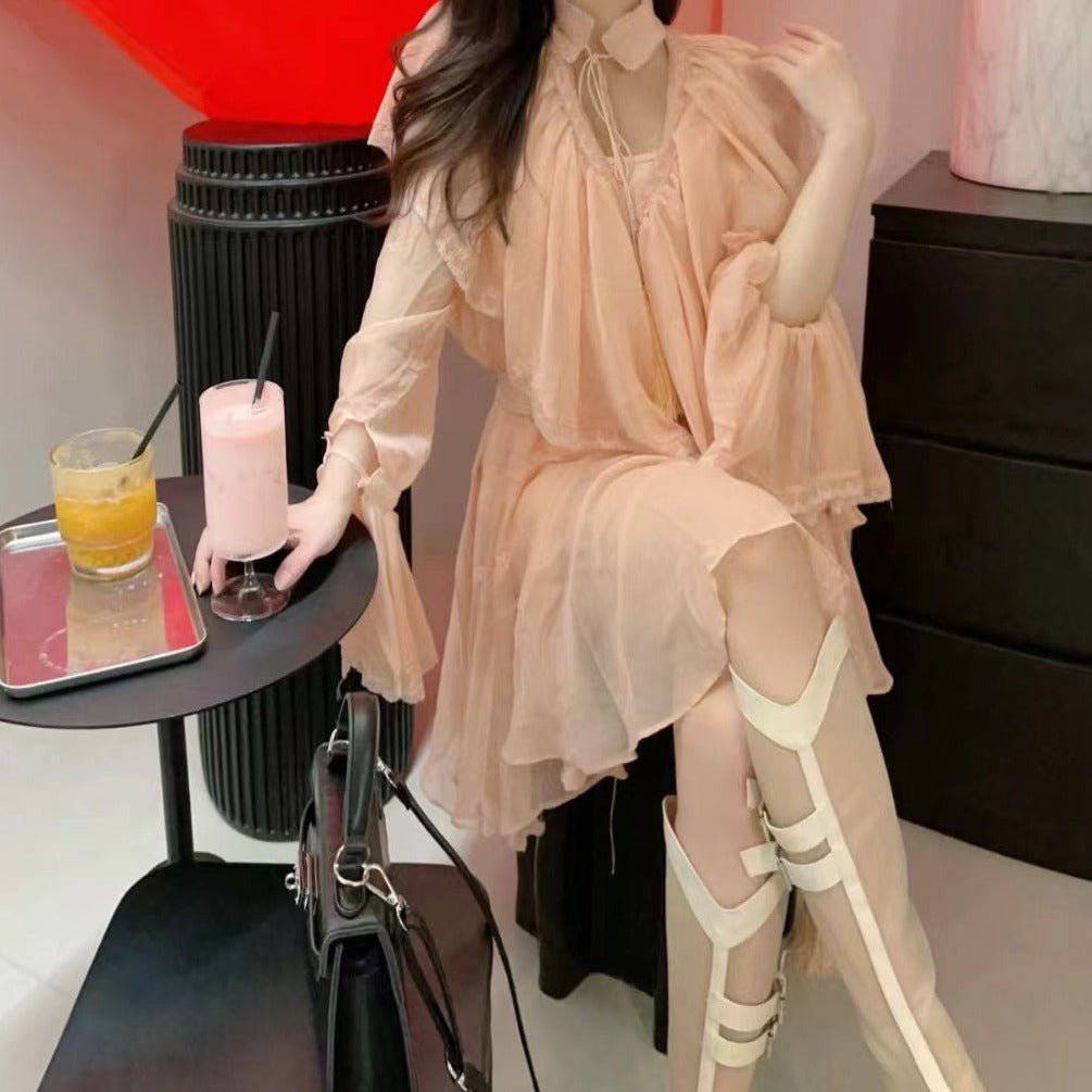 {{ product_title }} – Exklusive Damenmode für besondere Anlässe | HotFashionista.de