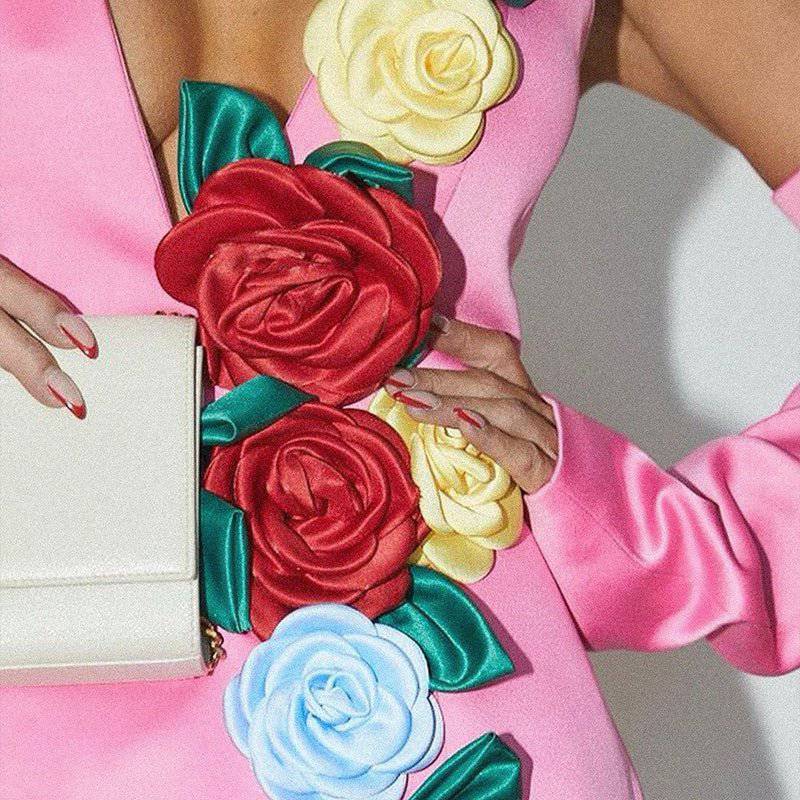 {{ product_title }} – Exklusive Damenmode für besondere Anlässe | HotFashionista.de