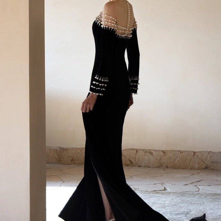 {{ product_title }} – Exklusive Damenmode für besondere Anlässe | HotFashionista.de