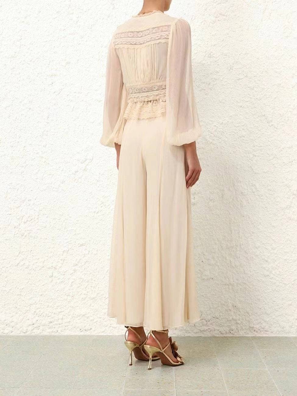 {{ product_title }} – Exklusive Damenmode für besondere Anlässe | HotFashionista.de