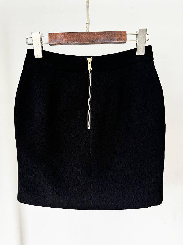 {{ product_title }} – Exklusive Damenmode für besondere Anlässe | HotFashionista.de