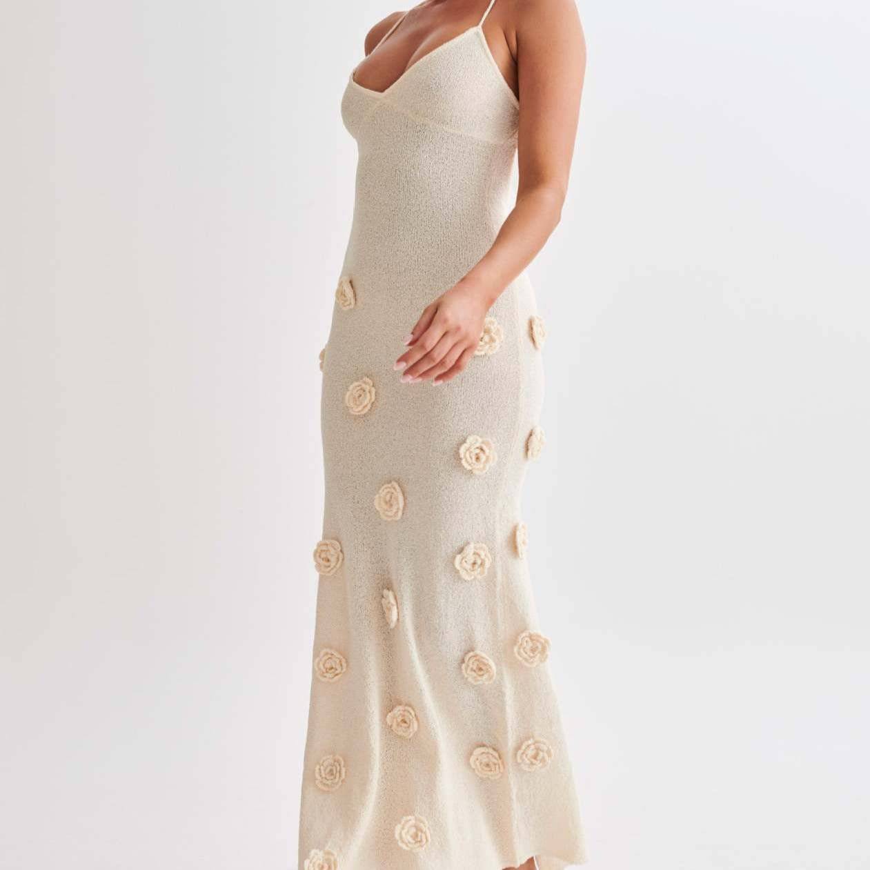 Elegantes Bandage-Maxikleid mit Diamanten – Bodenlang & Quadratkragen