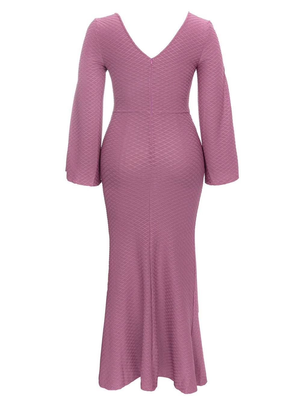 {{ product_title }} – Exklusive Damenmode für besondere Anlässe | HotFashionista.de