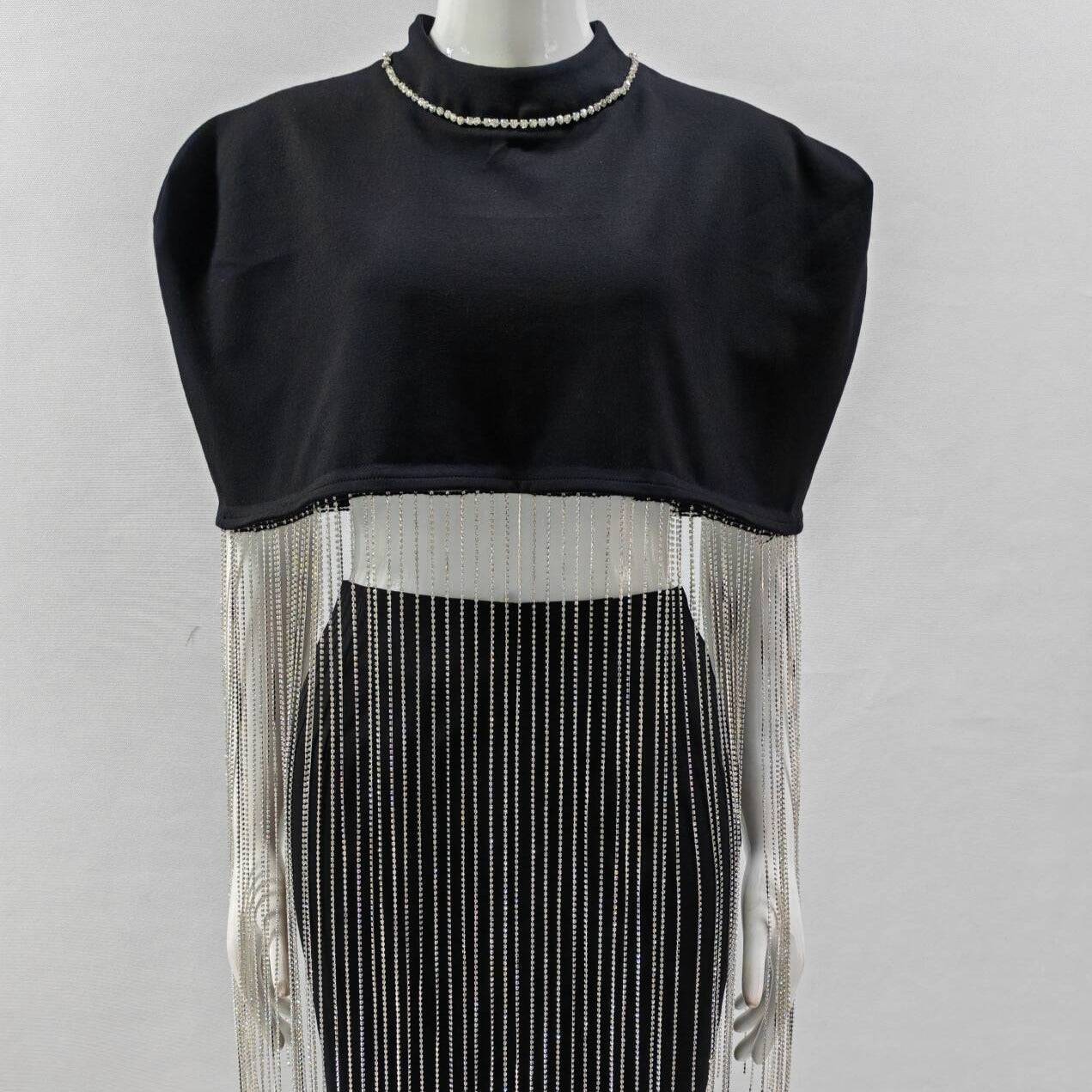 {{ product_title }} – Exklusive Damenmode für besondere Anlässe | HotFashionista.de