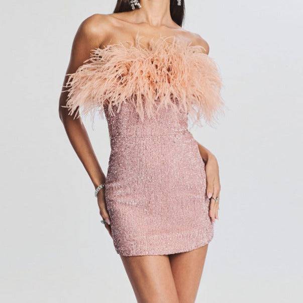 Produktbild von Elegantes Bandage-Maxikleid mit Diamanten – Bodenlang & Quadratkragen in S, erhältlich bei Hot Fashionista