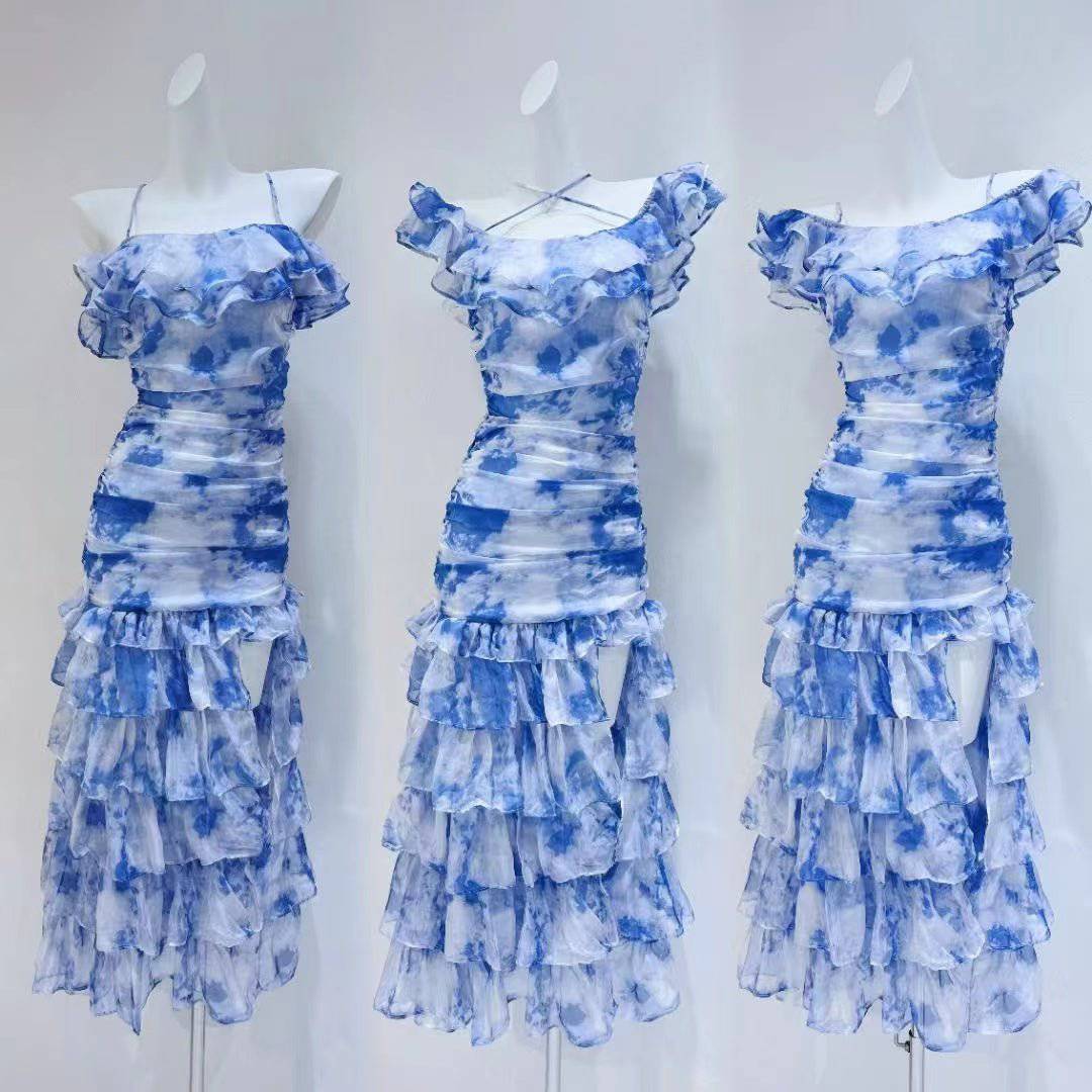 {{ product_title }} – Exklusive Damenmode für besondere Anlässe | HotFashionista.de