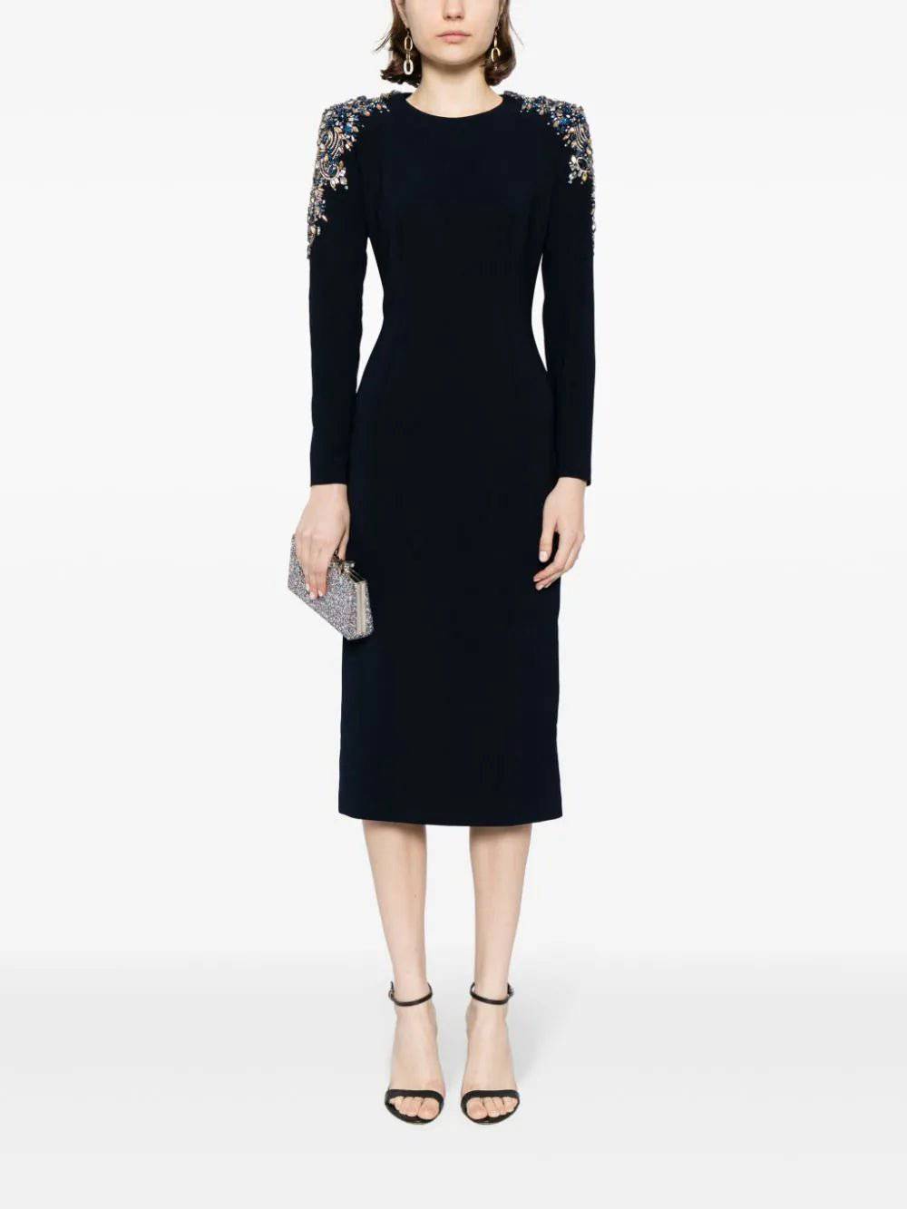 {{ product_title }} – Exklusive Damenmode für besondere Anlässe | HotFashionista.de