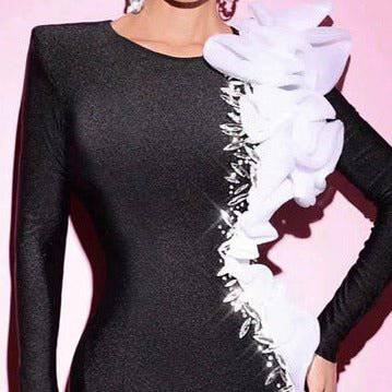 {{ product_title }} – Exklusive Damenmode für besondere Anlässe | HotFashionista.de
