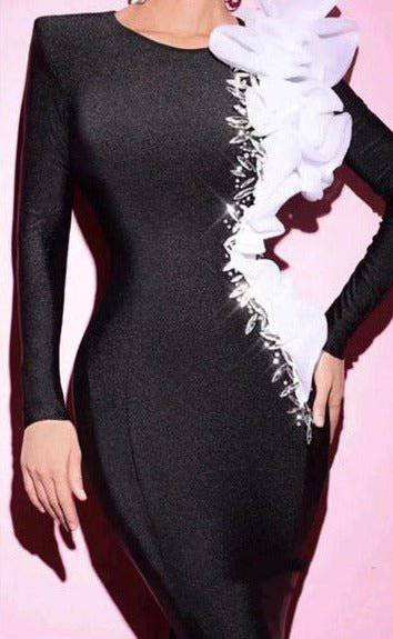 {{ product_title }} – Exklusive Damenmode für besondere Anlässe | HotFashionista.de
