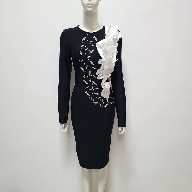 {{ product_title }} – Exklusive Damenmode für besondere Anlässe | HotFashionista.de