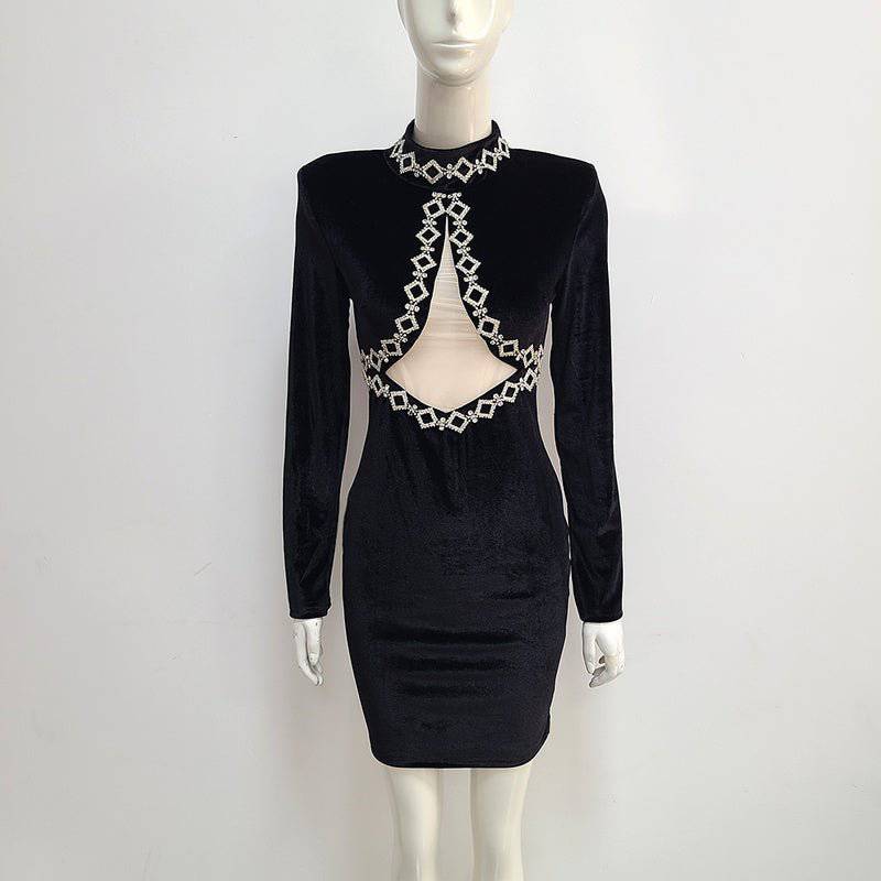{{ product_title }} – Exklusive Damenmode für besondere Anlässe | HotFashionista.de