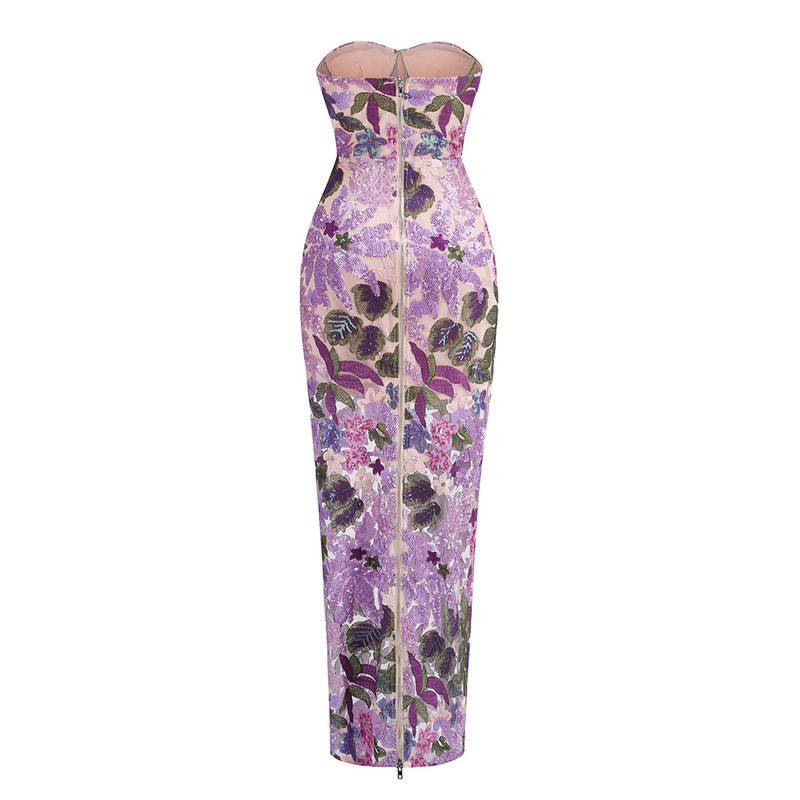 {{ product_title }} – Exklusive Damenmode für besondere Anlässe | HotFashionista.de