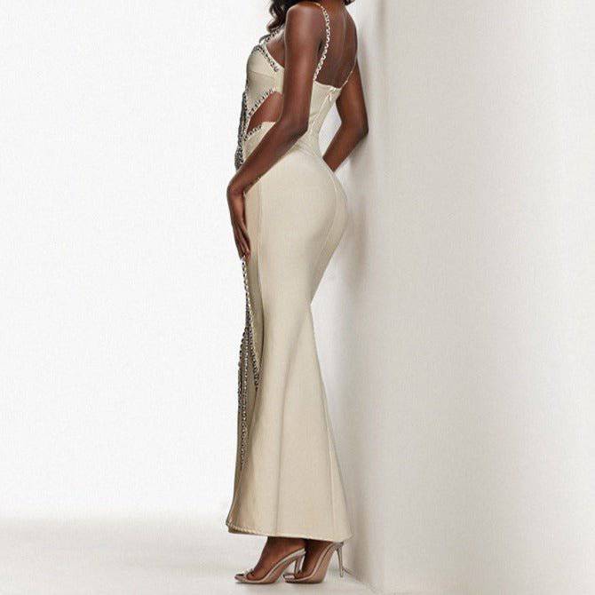 {{ product_title }} – Exklusive Damenmode für besondere Anlässe | HotFashionista.de