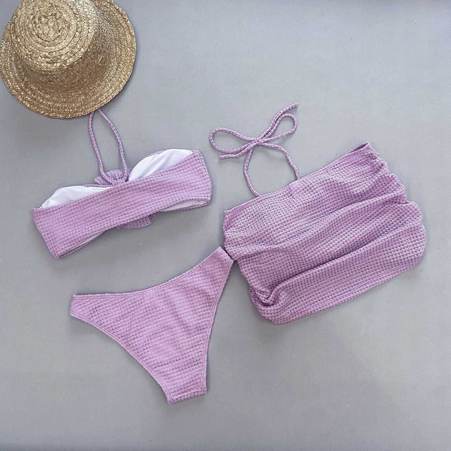 {{ product_title }} – Exklusive Damenmode für besondere Anlässe | HotFashionista.de
