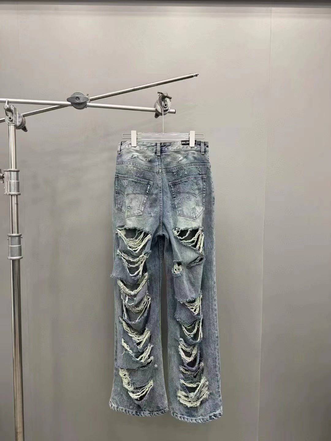 Elegantes Bandage-Maxikleid mit Diamanten – Bodenlang & Quadratkragen