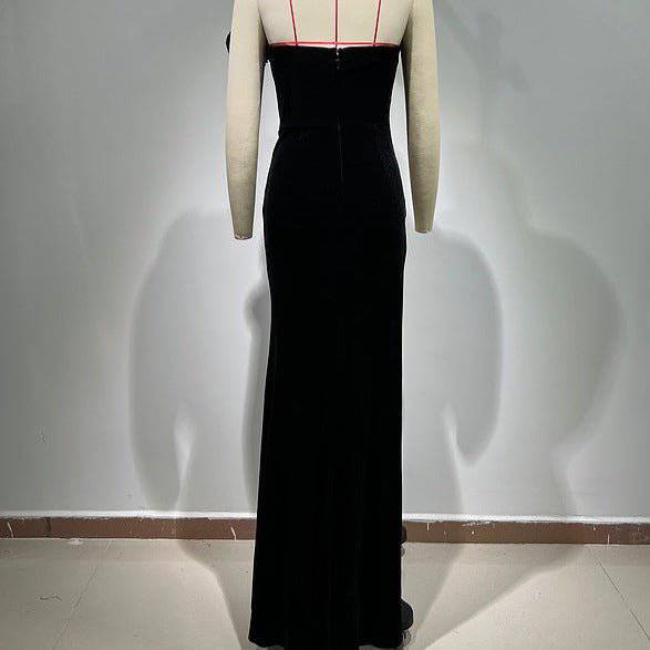 {{ product_title }} – Exklusive Damenmode für besondere Anlässe | HotFashionista.de