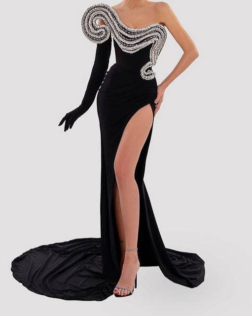 {{ product_title }} – Exklusive Damenmode für besondere Anlässe | HotFashionista.de