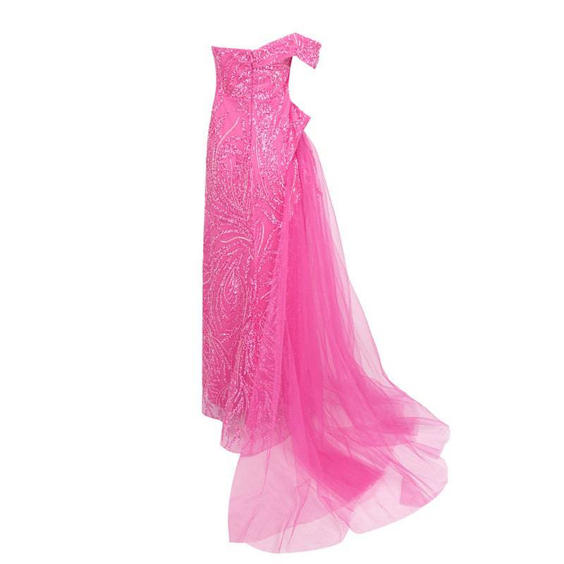 {{ product_title }} – Exklusive Damenmode für besondere Anlässe | HotFashionista.de