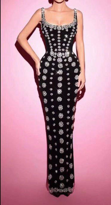 Elegantes Bandage-Maxikleid mit Diamanten – Bodenlang & Quadratkragen