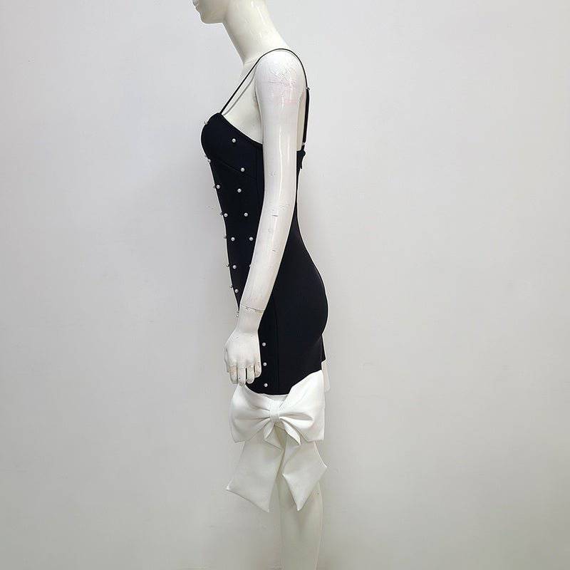 {{ product_title }} – Exklusive Damenmode für besondere Anlässe | HotFashionista.de