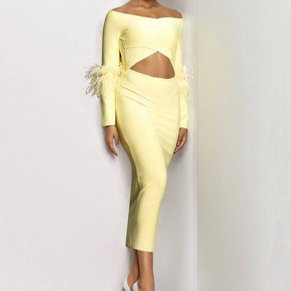 Produktbild von Elegantes Bandage-Maxikleid mit Diamanten – Bodenlang & Quadratkragen in XS, erhältlich bei Hot Fashionista