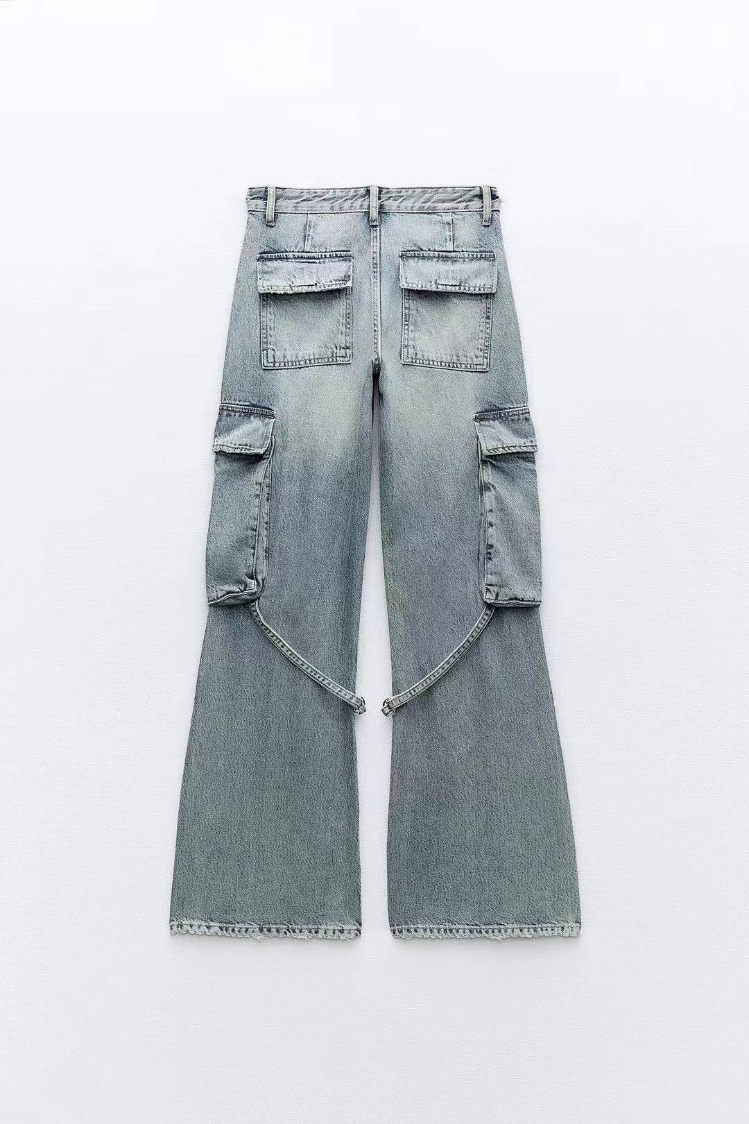 {{ product_title }} – Exklusive Damenmode für besondere Anlässe | HotFashionista.de