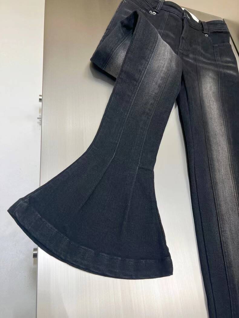 Elegantes Bandage-Maxikleid mit Diamanten – Bodenlang & Quadratkragen