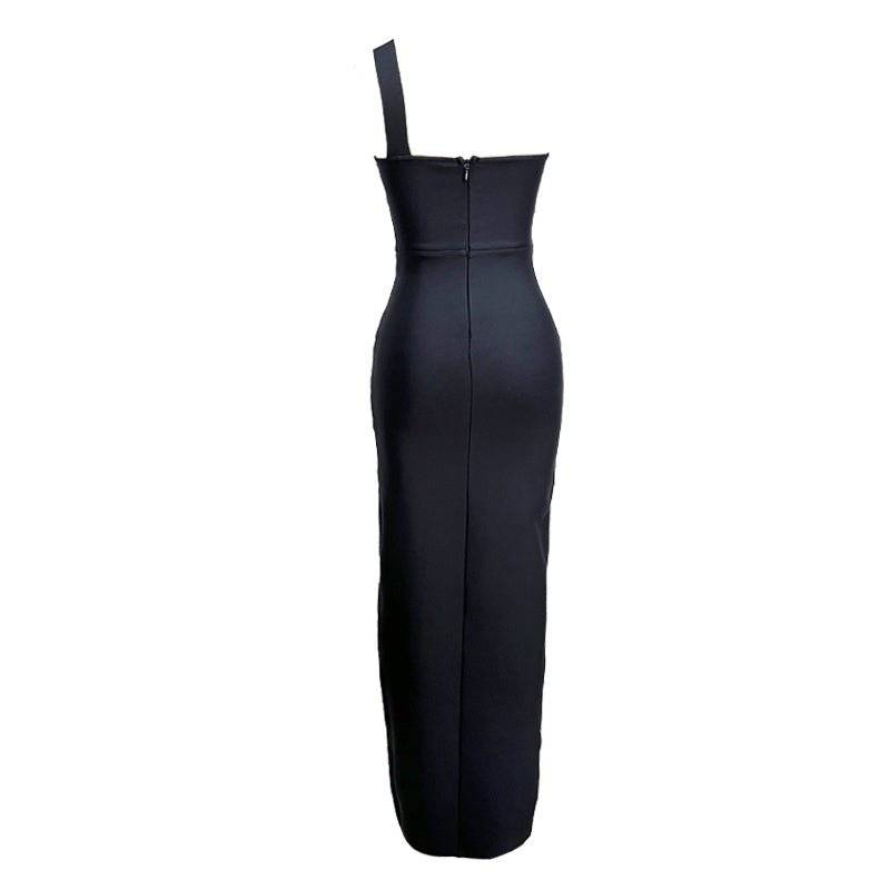 {{ product_title }} – Exklusive Damenmode für besondere Anlässe | HotFashionista.de