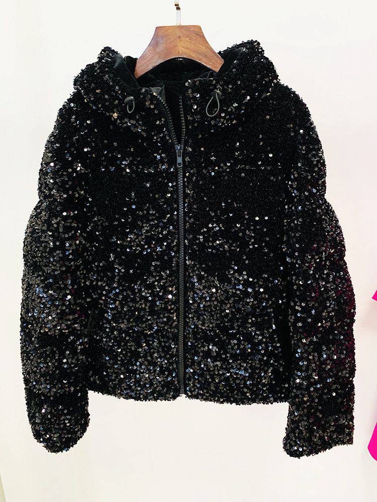 {{ product_title }} – Exklusive Damenmode für besondere Anlässe | HotFashionista.de