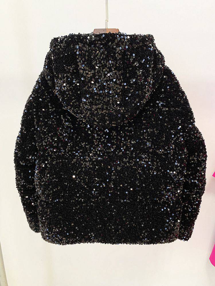 {{ product_title }} – Exklusive Damenmode für besondere Anlässe | HotFashionista.de