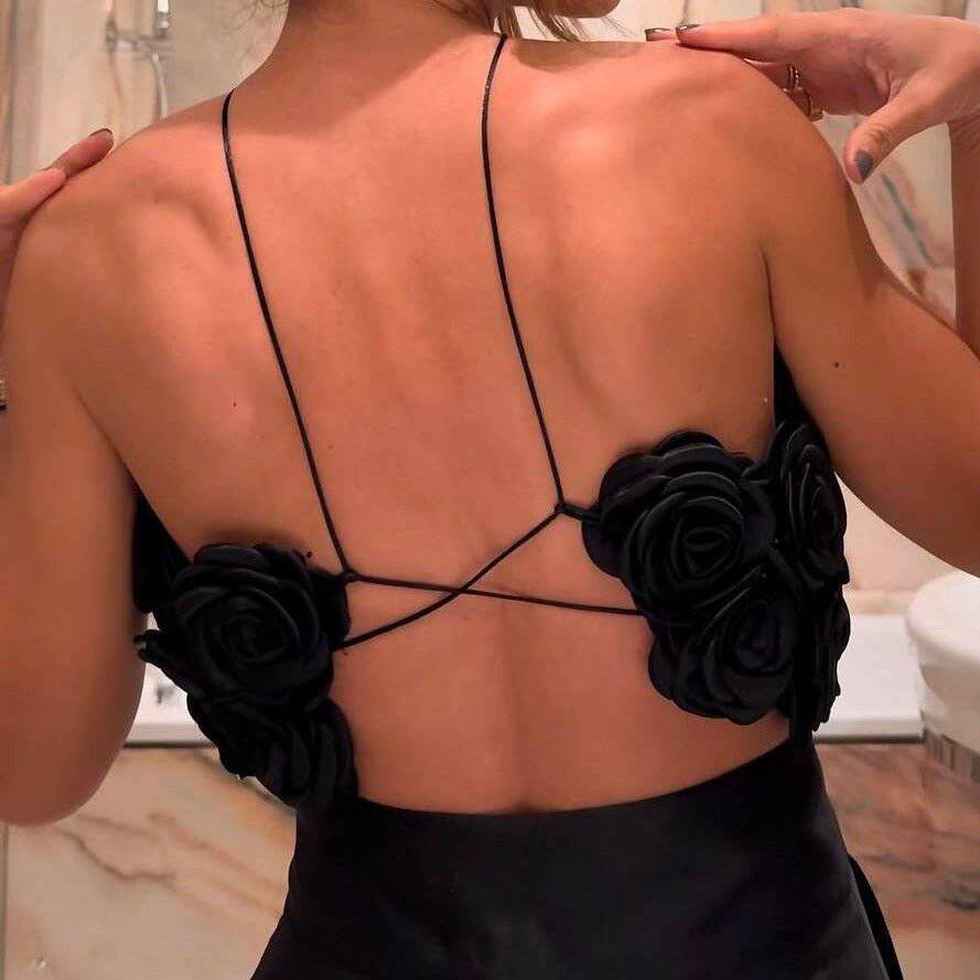 {{ product_title }} – Exklusive Damenmode für besondere Anlässe | HotFashionista.de