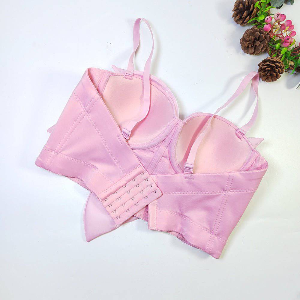 {{ product_title }} – Exklusive Damenmode für besondere Anlässe | HotFashionista.de